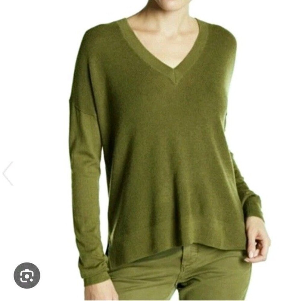 J. Crew Black Label Size Medium Merino Wool Blend Olive Green Pullover Sweater